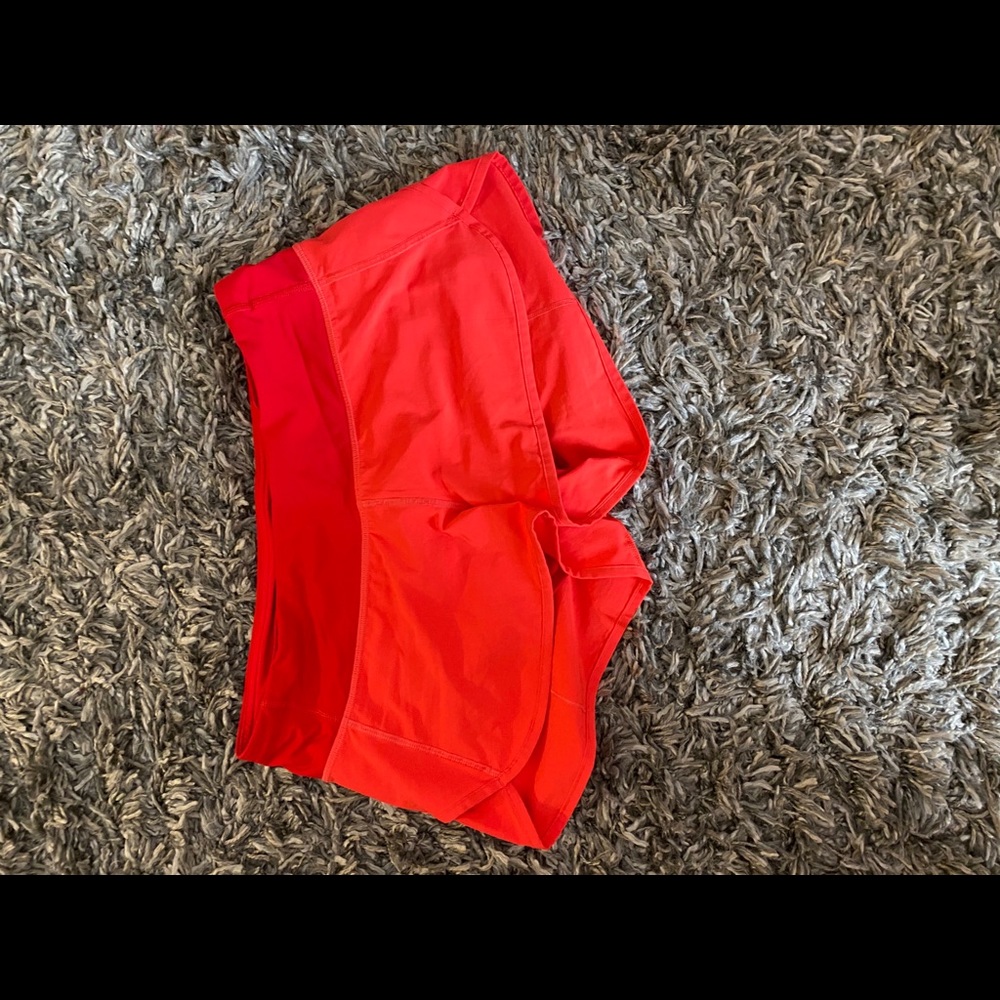 Lululemon Speed Up Shorts 2.5 Size 6